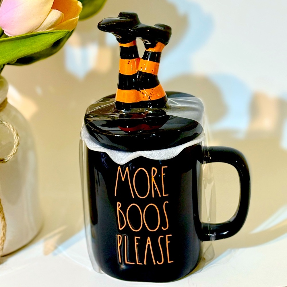 🧡 Rae Dunn Halloween “More BOO’S Please” Mug